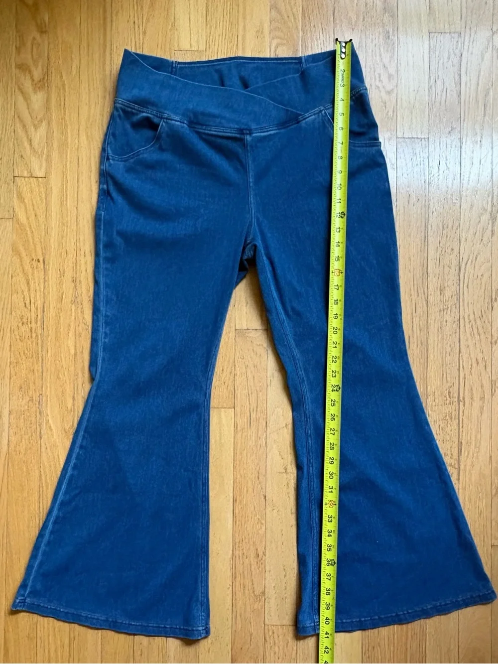 HALARA Flex™ Crossover High Waisted Flare Jeans in Blue Wash -XL Petite NWT